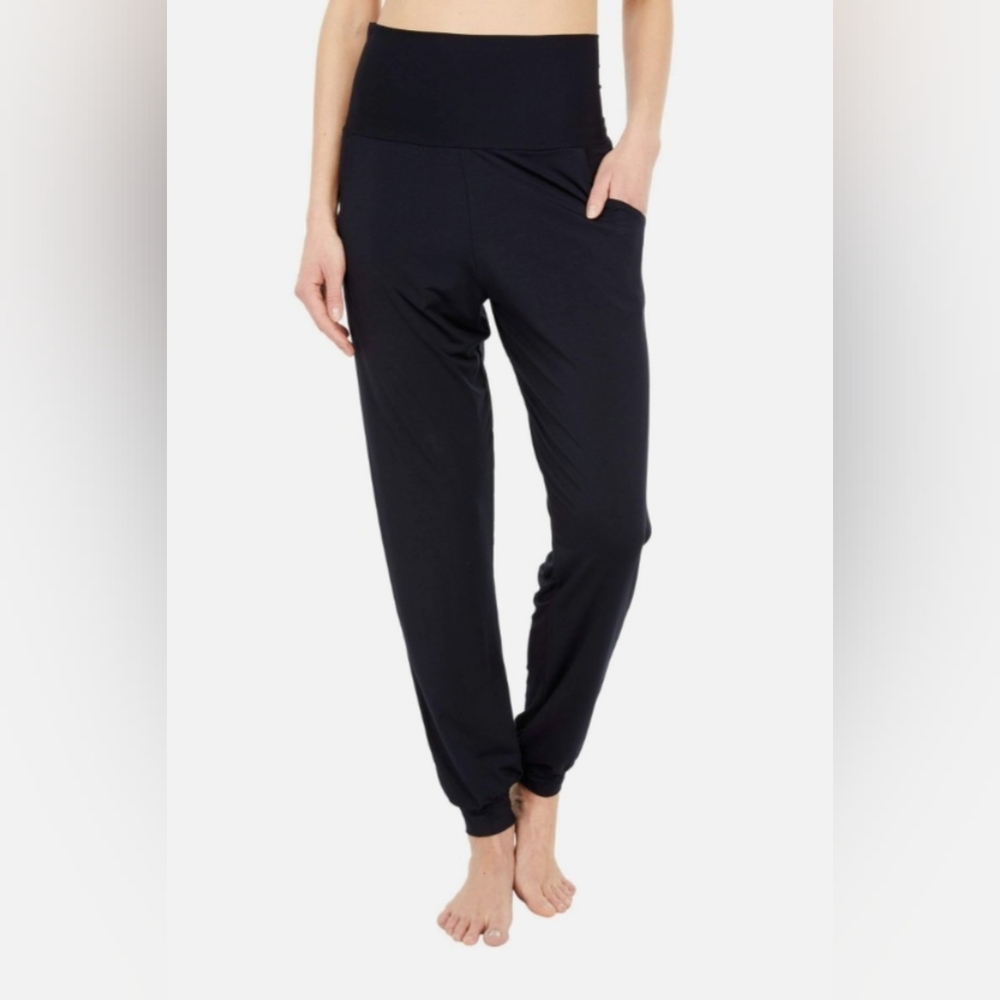 Fabletics Highwaisted Joggers
